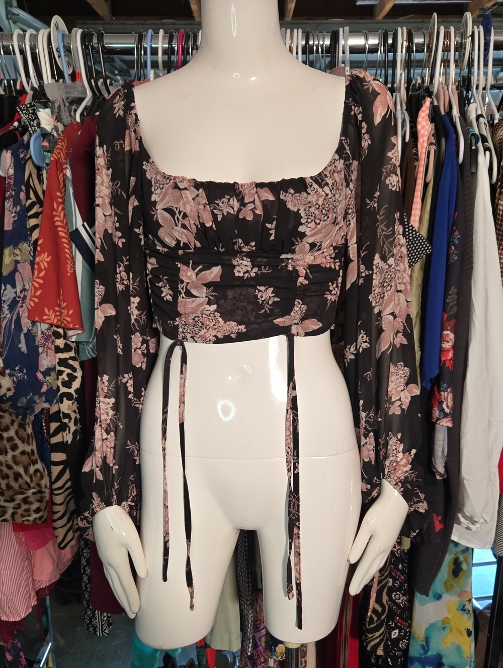Floral Square-Neck Long-Sleeve Crop Top in Black & Blush